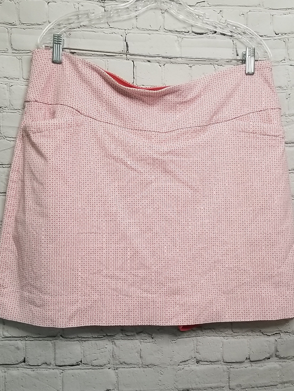S.C. & Co. womens skort size XXLarge w/2 pockets, pull up style.   EUC